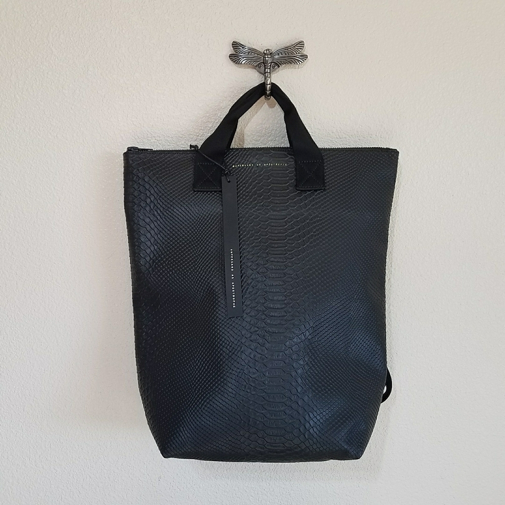 Ampersand As Apostrophe Black Python Backpack Tote